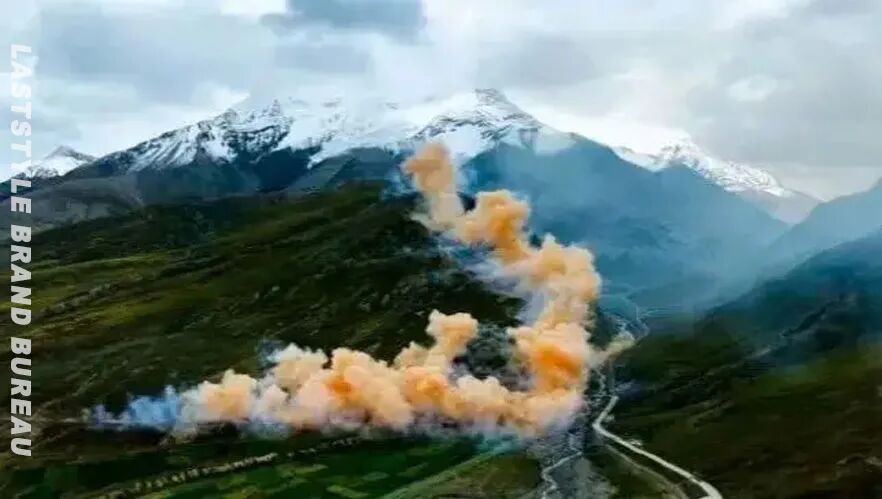 Lastscoops ｜ 一场烟花，炸出始祖鸟们的“人设”危机