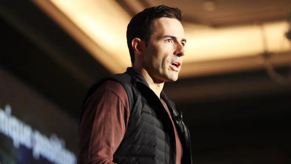 现Lululemon 首席执行官成美妆品牌高管