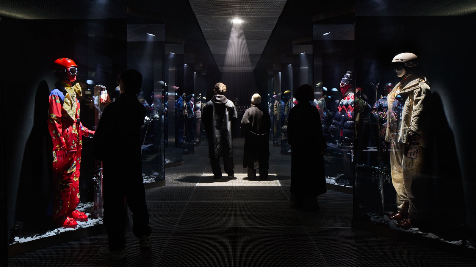 MONCLER GRENOBLE特别呈献
“超越巅峰”(Beyond Performance)主题展
