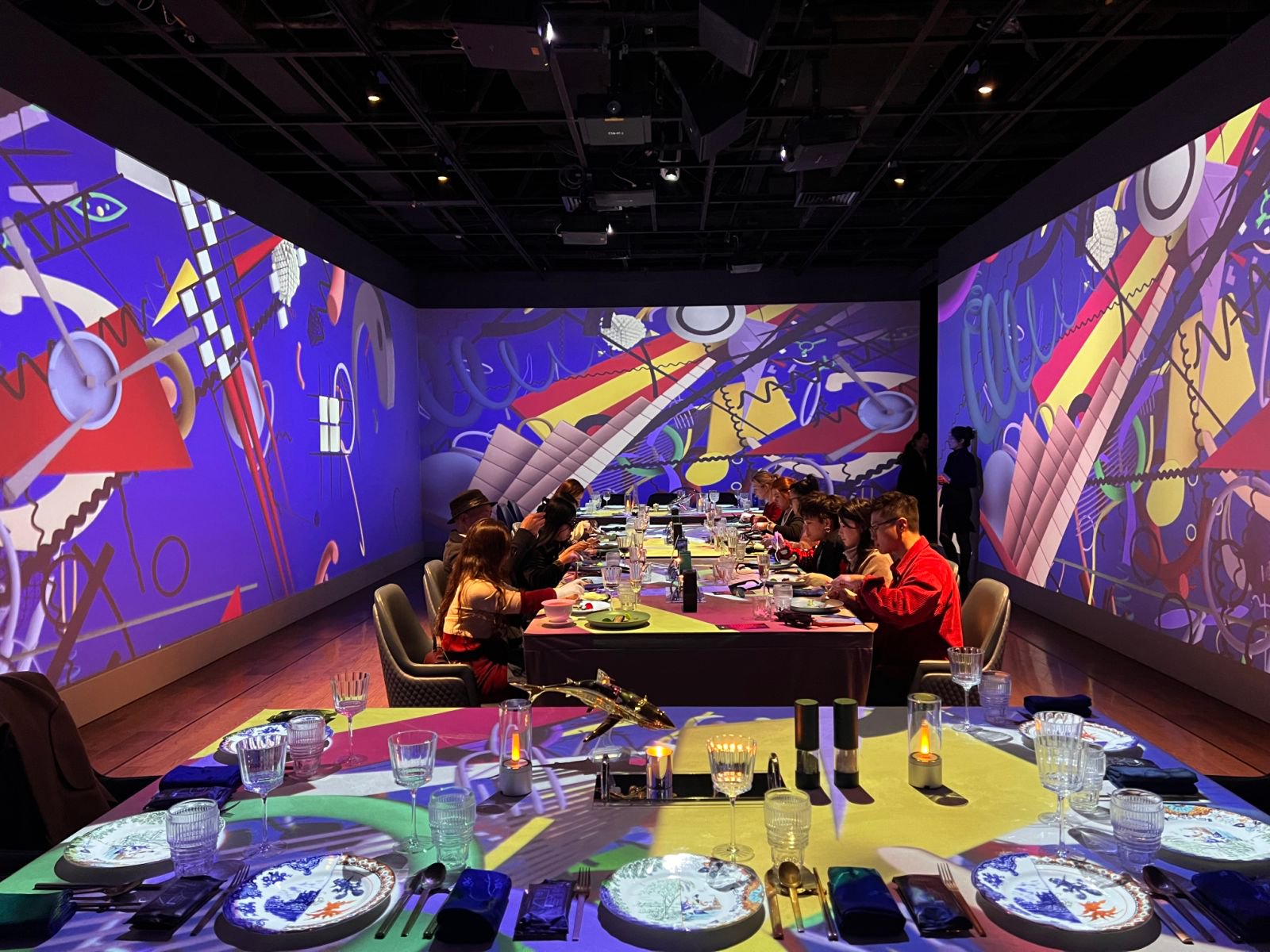 科技重塑餐饮体验,AR全感艺术餐厅“艺游味境”亮相上海虹口