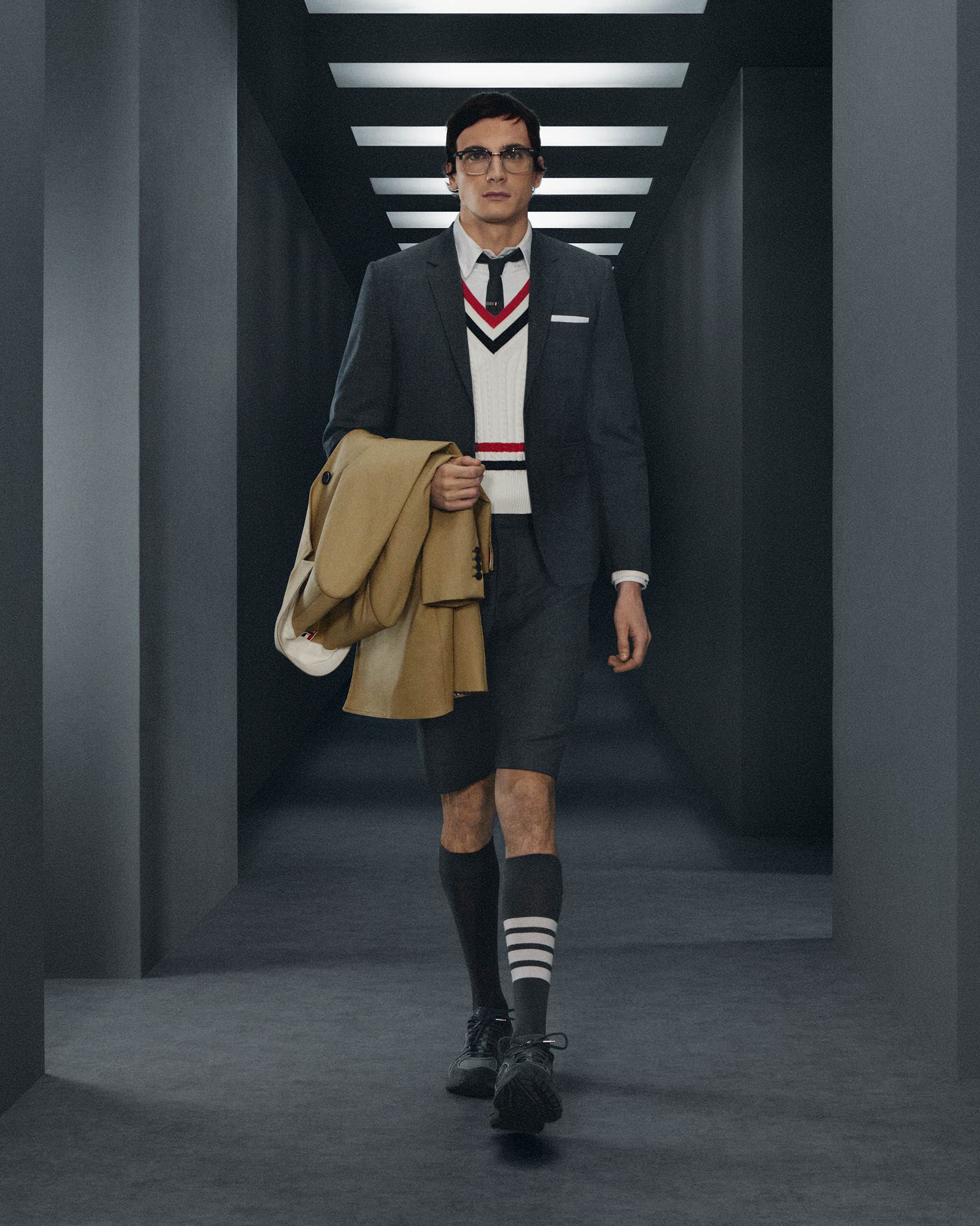 thom browne携手ASICS推出GEL-KAYANO 14联名鞋款